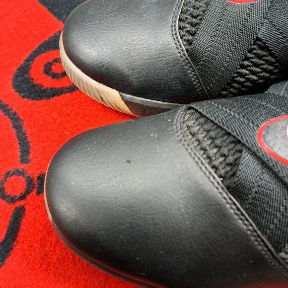 Size 9.5 LeBron Soldier 12 FlyEase 'Black Red' 2018 Men - Picture 8 of 12